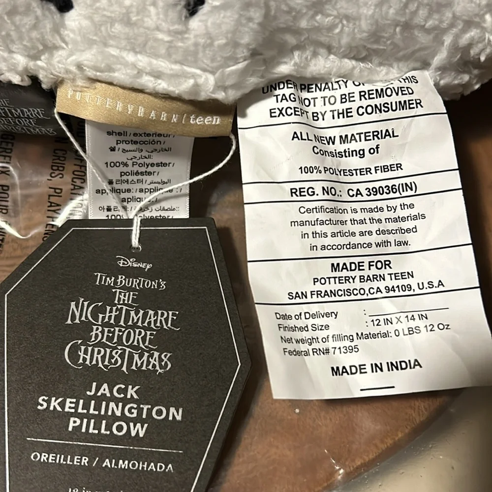 Pottery Barn Teen The Nightmare Before Christmas Jack Skellington đ Pillow BNWT - Picture 9 of 9